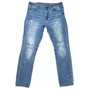 American Eagle Distressed Stretch Jeans (34Wx32L)